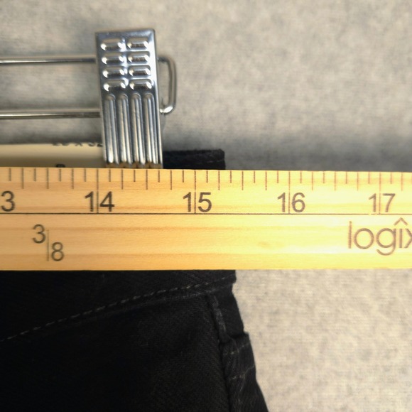 Levi's 501 90s Straight Leg Premium Quality Black Denim Jeans 28x32 (Fits 30x32) - Picture 6 of 8